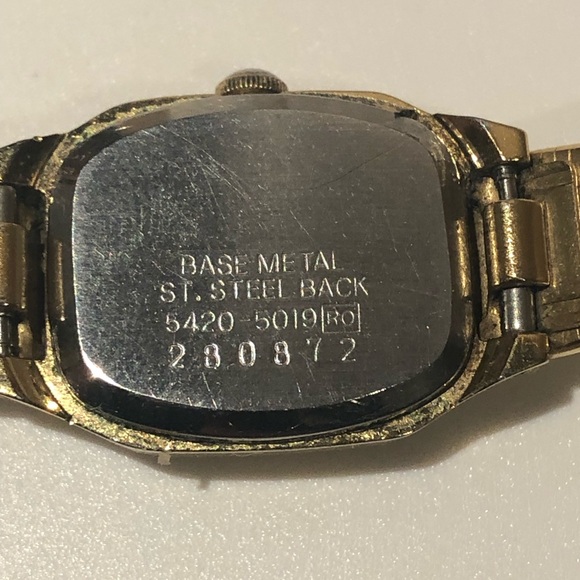 Seiko Vintage Gold Tone and Black Watch - Picture 10 of 10